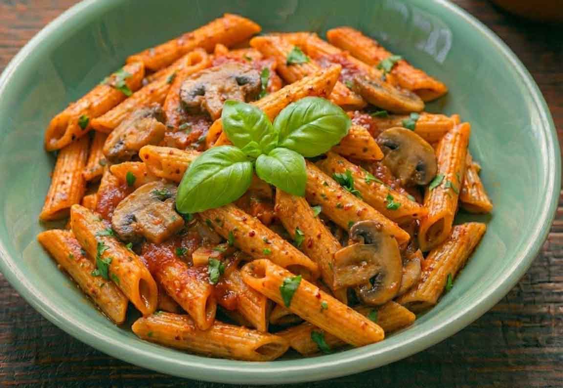 Mantarlı Domatesli Penne
